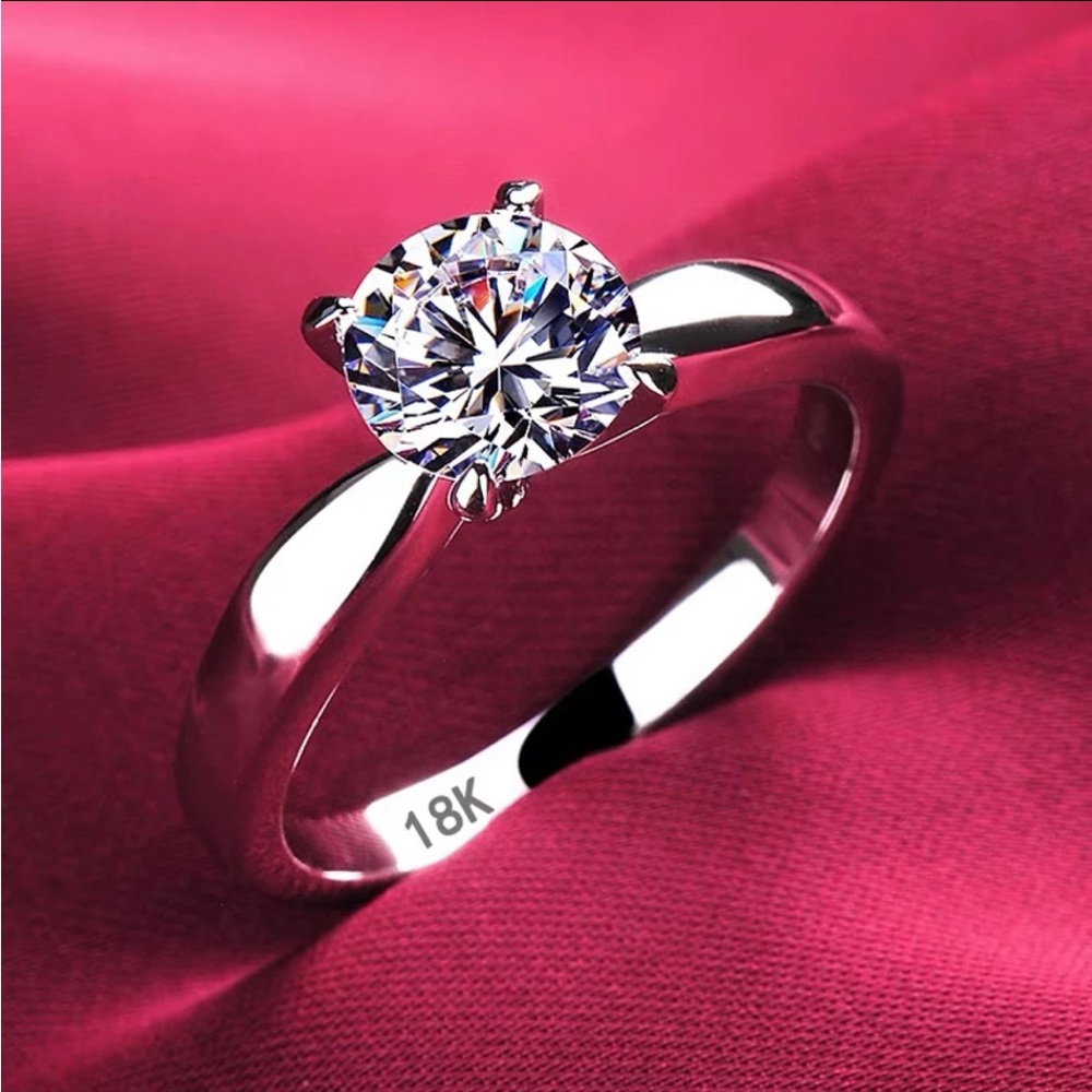 18K WHITE GOLD FILLED DIAMOND ENGAGEMENT RING